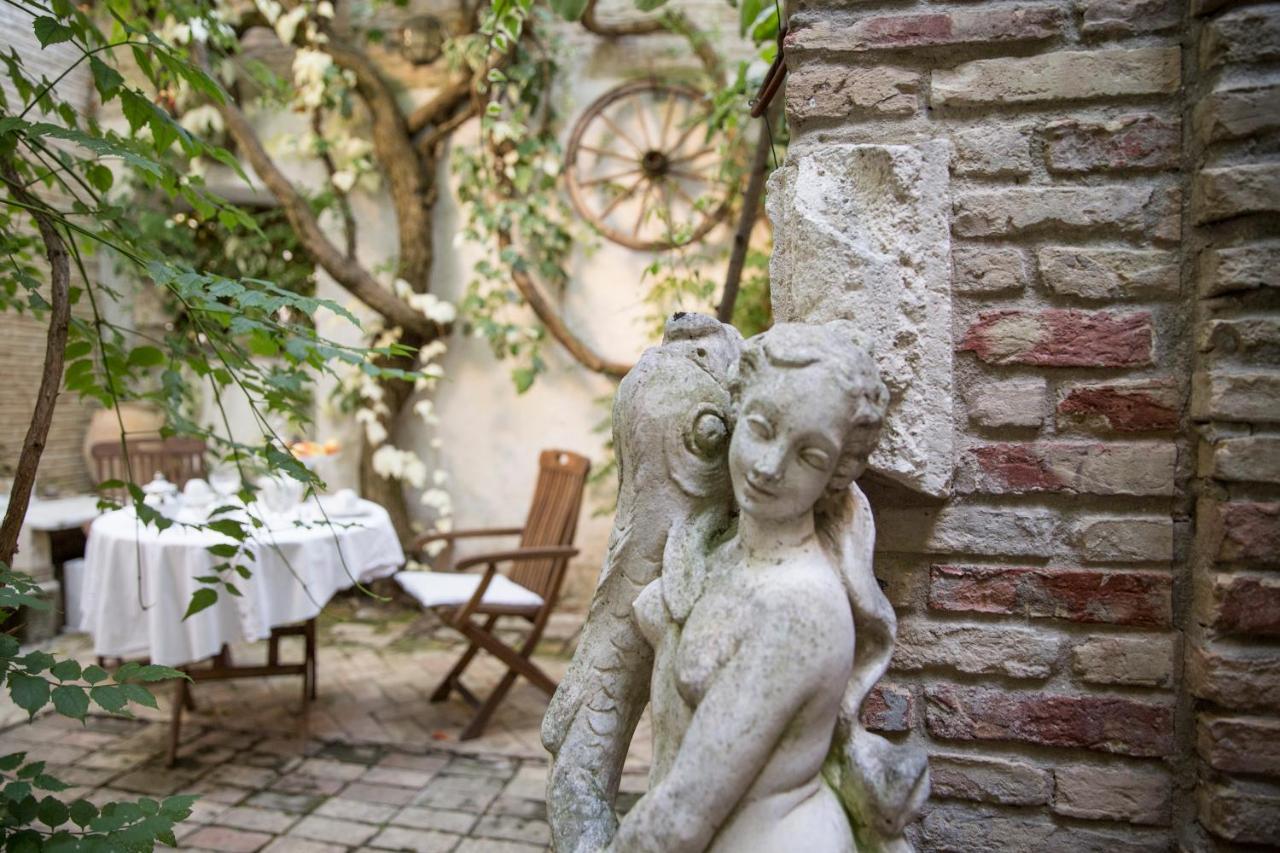 Le Foglie Di Acanto Lucera Exterior photo